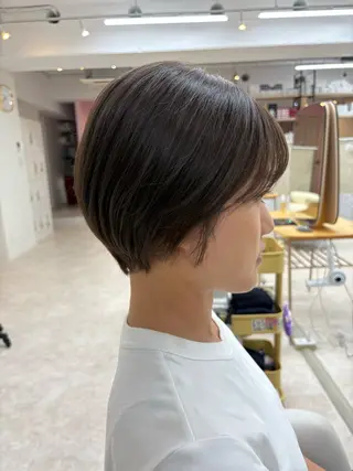 ショート カット/ブリーチ🦋 のの  YECCAのヘアスタイル