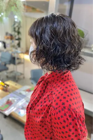 ミディアム パーマ 菊地 紗矢のヘアスタイル