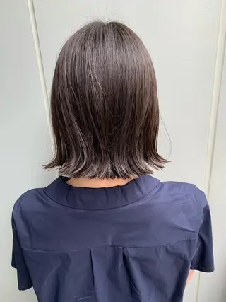 ミディアム カラー ainico.所属・明治神宮前 NANAMIのヘアスタイル