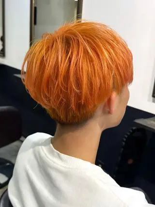 ショート カラー メンズ ハイトーン🌈艶カラ ー✨ブリーチ/RYOのヘアスタイル