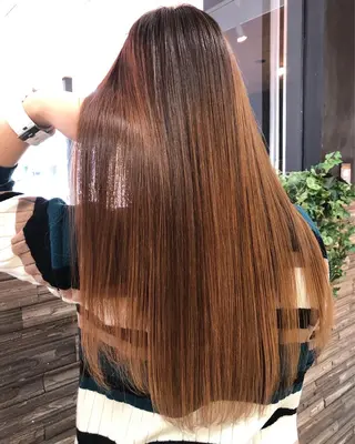 ロング REVE所属・TAKU 美容師のヘアスタイル