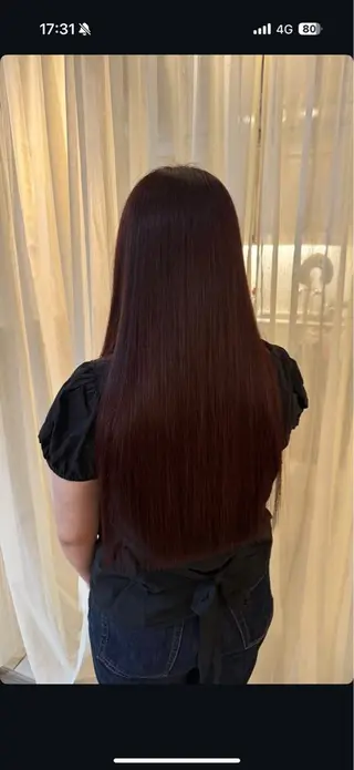 ロング replay所属・藤原 百花のヘアスタイル