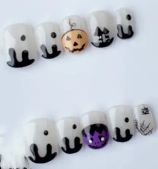 ネイル YUYI.nail salon所属・Mi Naのネイルデザイン