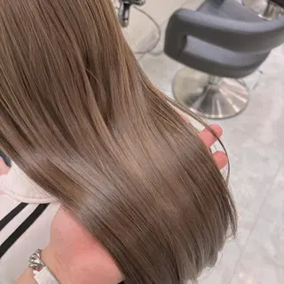 カラー 🌿赤み消しうる艶 🌿透明感カラー🌿のヘアスタイル