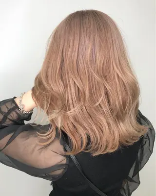 ミディアム LINOET  nagoya所属・手島 カミラのヘアスタイル