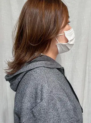 セミロング 井上 葉月のヘアスタイル