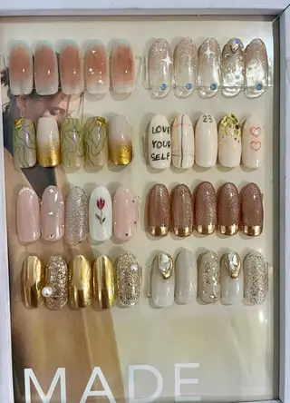 ネイル 小川 奈々花のネイルデザイン