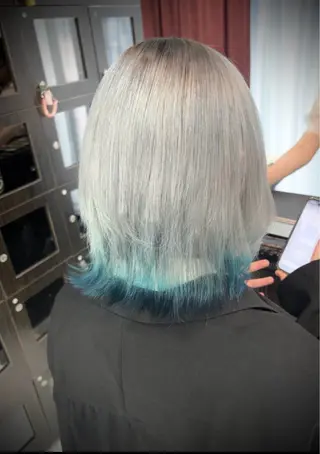 ミディアム 🖤デザインカラー❤ kana🖤のヘアスタイル