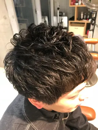 ショート メンズ 仁木 謙太のヘアスタイル