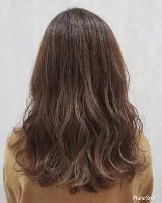 セミロング カラー 顔周りレイヤーカット 髪質改善代表西村功平のヘアスタイル