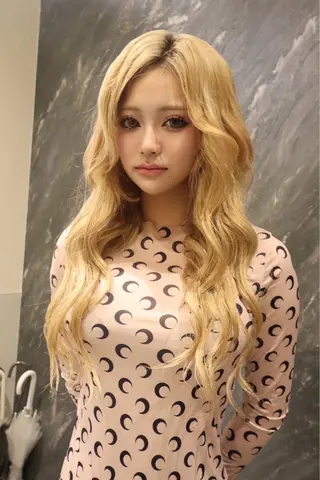 ロング カラー レイヤーカット /ハイトーンchaoのヘアスタイル