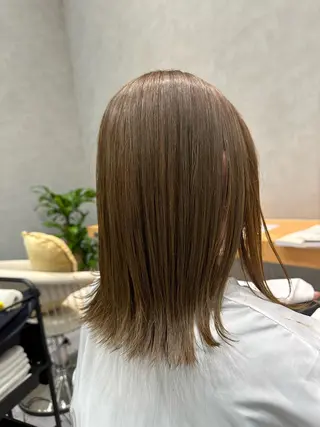 ミディアム 森 沙織のヘアスタイル