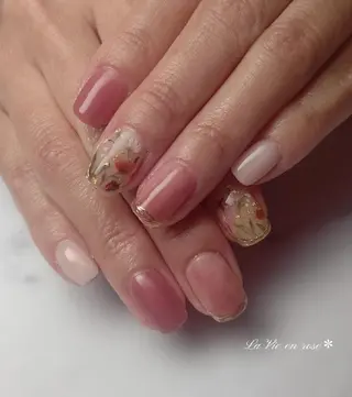 ネイル ラヴィアン ローズのネイルデザイン