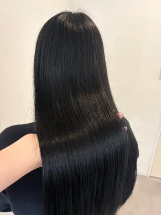 ロング 黒川 綾音のヘアスタイル