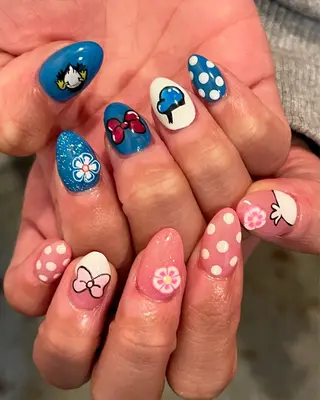 ネイル 文 /個性派ネイルのネイルデザイン