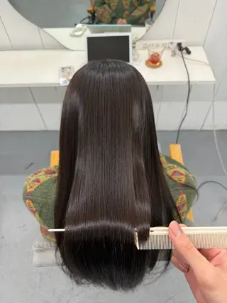 ロング 亀田 泰生のヘアスタイル