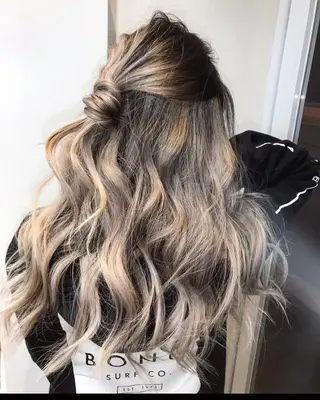 ロング カラー yosuke 梅田/バレイヤージュのヘアスタイル