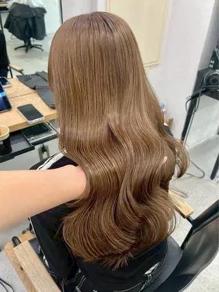 ロング ハイトーン/ブリーチ 八重津 晃輔のヘアスタイル