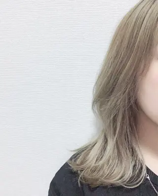 ミディアム カラー box mico. mutsumiのヘアスタイル