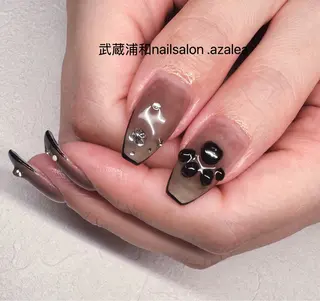 ネイル R inのネイルデザイン