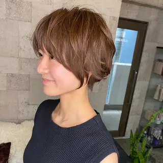 ショート PLUG hairdesignのヘアスタイル