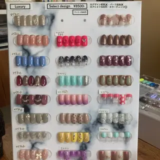 ネイル Legit nail salonのネイルデザイン