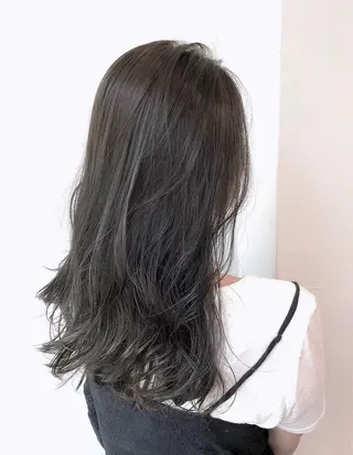 セミロング 透明感♡グレージュ ♡ミルクティー♡のヘアスタイル