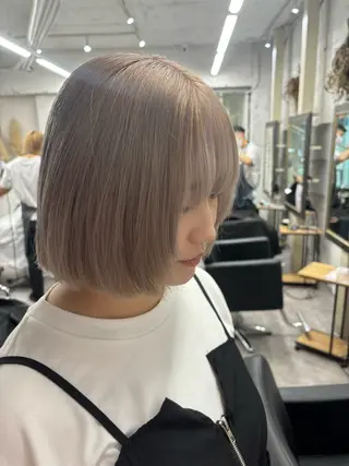 ショート カラー ハイトーン/ダブル カラー/akihoのヘアスタイル