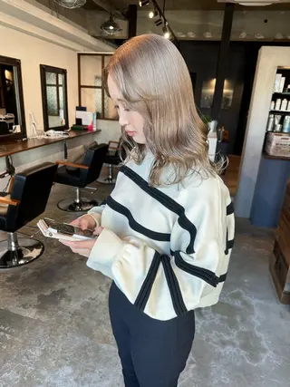 セミロング Baby美容師 Ninaのヘアスタイル