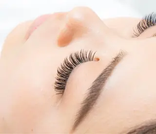 マツエク・マツパ 伊藤 朋子のマツエク・マツパデザイン