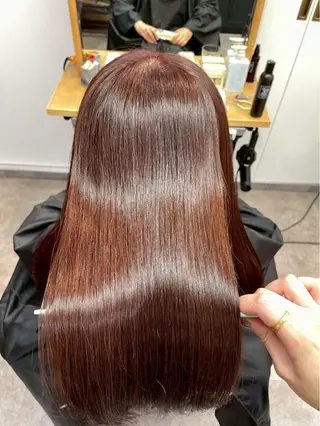 セミロング ✨髪質改善縮毛矯正 酸性ストレートのヘアスタイル