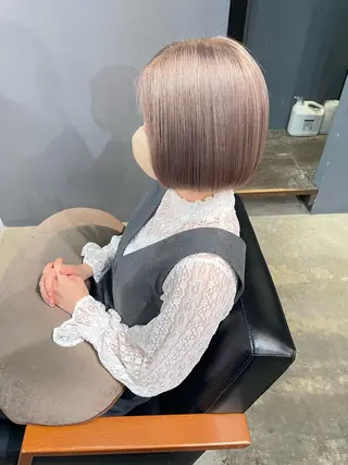 ミディアム Baby美容師 Ninaのヘアスタイル