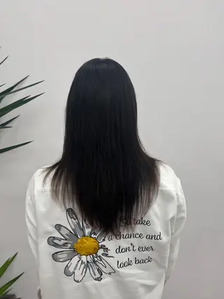 セミロング ✨ブリーチ/顔周り レイヤー¦YUKA✨のヘアスタイル