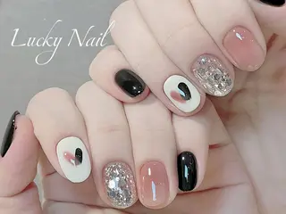 ネイル Lucky Nail Studioのネイルデザイン