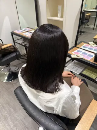 ミディアム カラー 上田 紗也のヘアスタイル