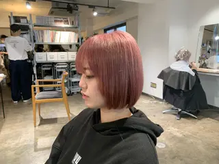 ショート カラー ✅ケアブリーチ✅ トヨオカ ノブヒデのヘアスタイル