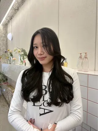 ロング 🌼花屋併設🌼 木下奈々望のヘアスタイル