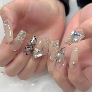 ネイル UnFLAIR 麻布十番店🧸NAOのネイルデザイン