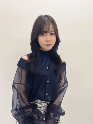 ロング カラー スワイプするのちょっ と待った艶髪/透明感のヘアスタイル