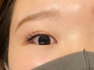 マツエク・マツパ 清水 茜の眉毛・アイブロウイメージ