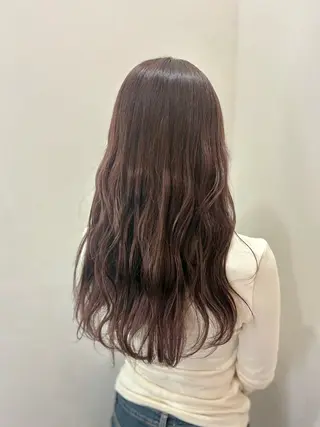 ロング 🎀透明感カラー 🐈ナズナのヘアスタイル