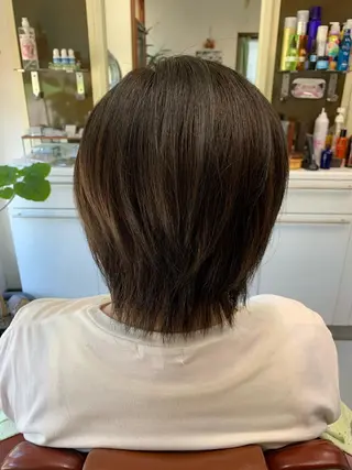ショート カラー ストウ ナナエのヘアスタイル