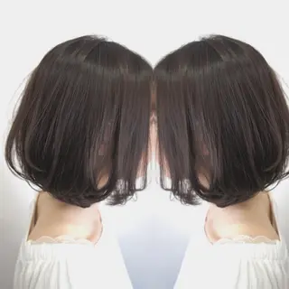 ミディアム 山本 茉希のヘアスタイル