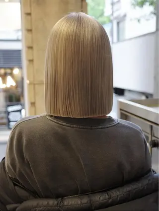 ミディアム カラー YADO所属・ハイトーンカラー ⭐️NAZUNAのヘアスタイル