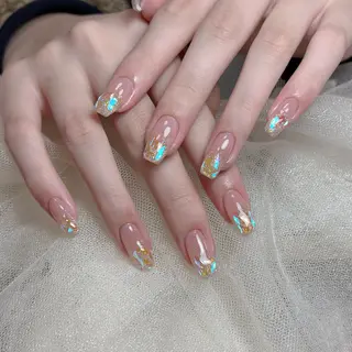 ネイル Maggie チョウチョウのネイルデザイン