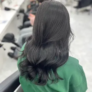 ミディアム カラー ナチュラルベージュ 🧸yuuna🧋のヘアスタイル