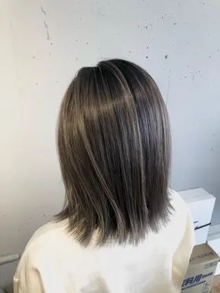 ミディアム カラー ZOA classic hair所属・東 みのりのヘアスタイル