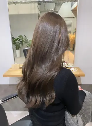 ロング カラー ミルクティーベージュ ❤︎レイヤー　MIAのヘアスタイル