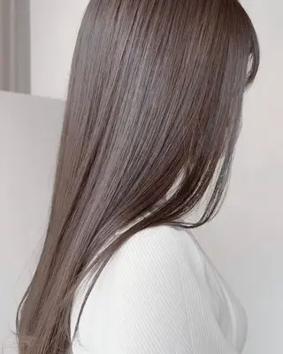 ロング 細川 真希のヘアスタイル