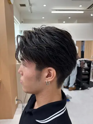 ショート YUUKI/艶カラー レイヤーカットのヘアスタイル